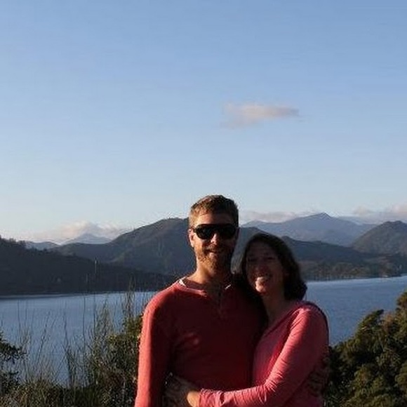 Meet your Posher, Liz - Picture 1 of 1